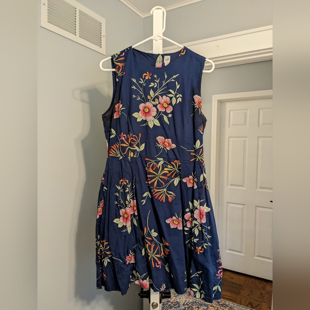 Gap floral Sundress, lined, size 6, with pockets
